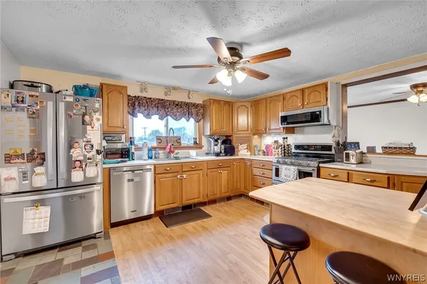 $259,900 | 10826 Maple Ridge Road, Shelby, NY 14103
