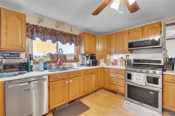 $259,900 | 10826 Maple Ridge Road, Shelby, NY 14103