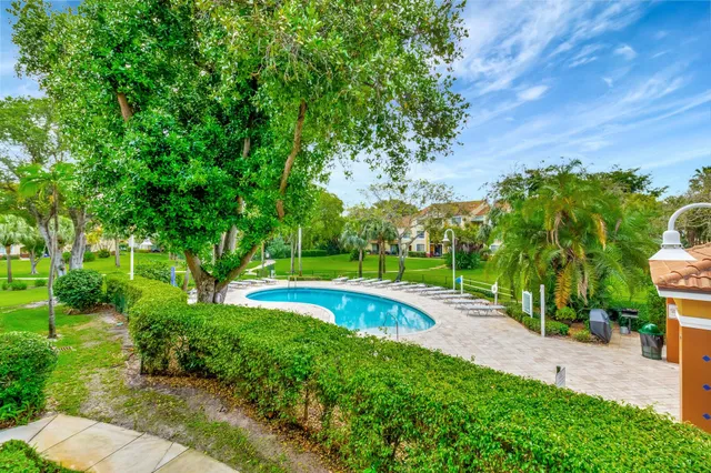 $270,000 | 103 Yacht Club Way, Unit 206, Hypoluxo, FL 33462