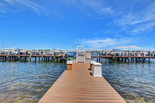 $270,000 | 103 Yacht Club Way, Unit 206, Hypoluxo, FL 33462