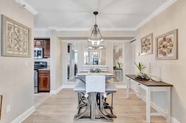 $270,000 | 103 Yacht Club Way, Unit 206, Hypoluxo, FL 33462