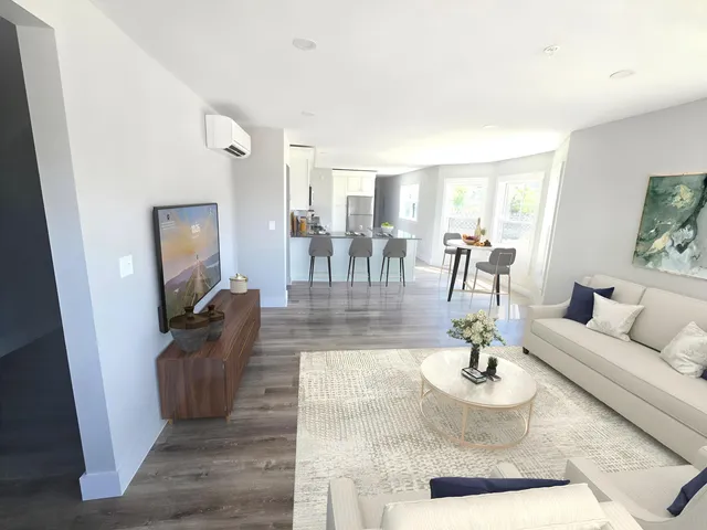 $699,900 | 106 Cumberland Avenue, Unit 201, Portland, ME 04101