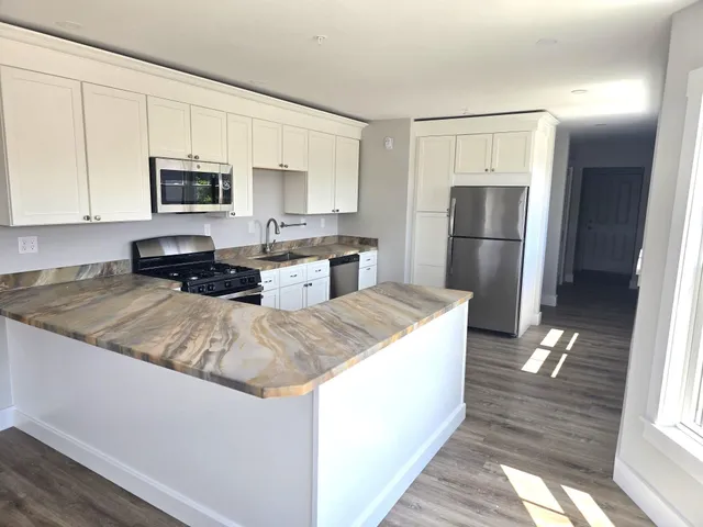 $699,900 | 106 Cumberland Avenue, Unit 201, Portland, ME 04101