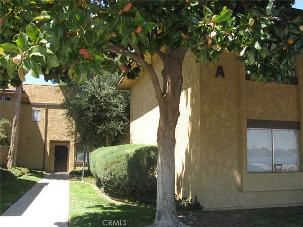 $1,850 | 42935 15th Street West, Unit 6, Lancaster, CA 93534
