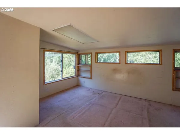$1,399,000 | 17719 Northeast Manning Circle, Amboy, WA 98601