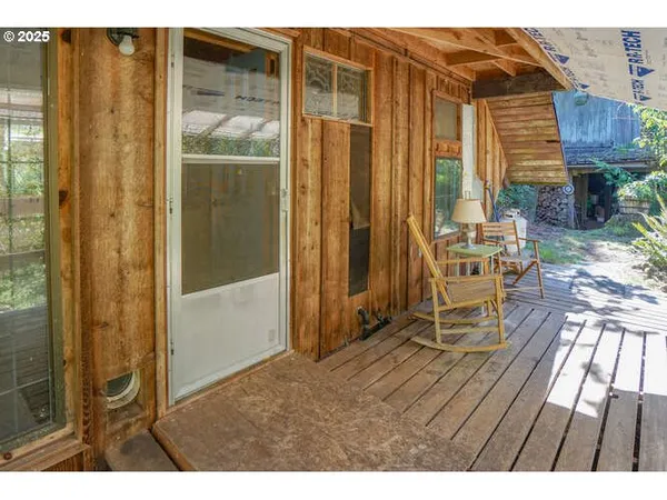 $1,399,000 | 17719 Northeast Manning Circle, Amboy, WA 98601