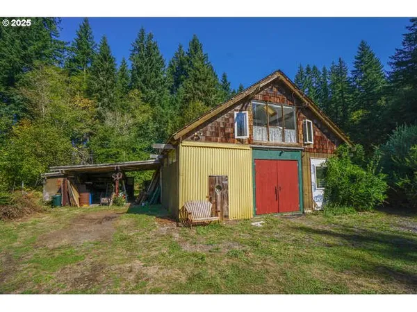$1,399,000 | 17719 Northeast Manning Circle, Amboy, WA 98601