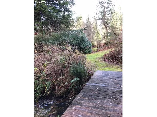 $1,399,000 | 17719 Northeast Manning Circle, Amboy, WA 98601