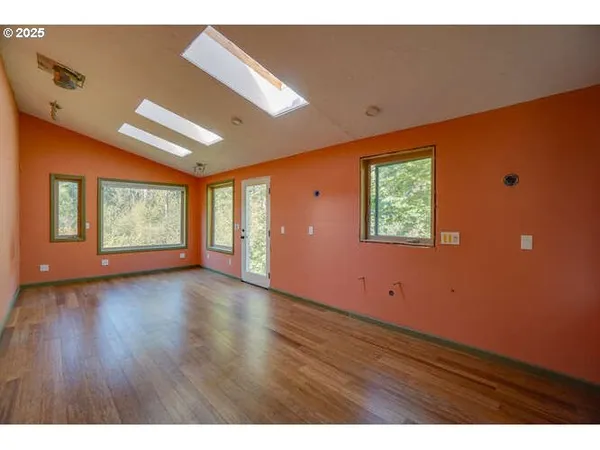 $1,399,000 | 17719 Northeast Manning Circle, Amboy, WA 98601
