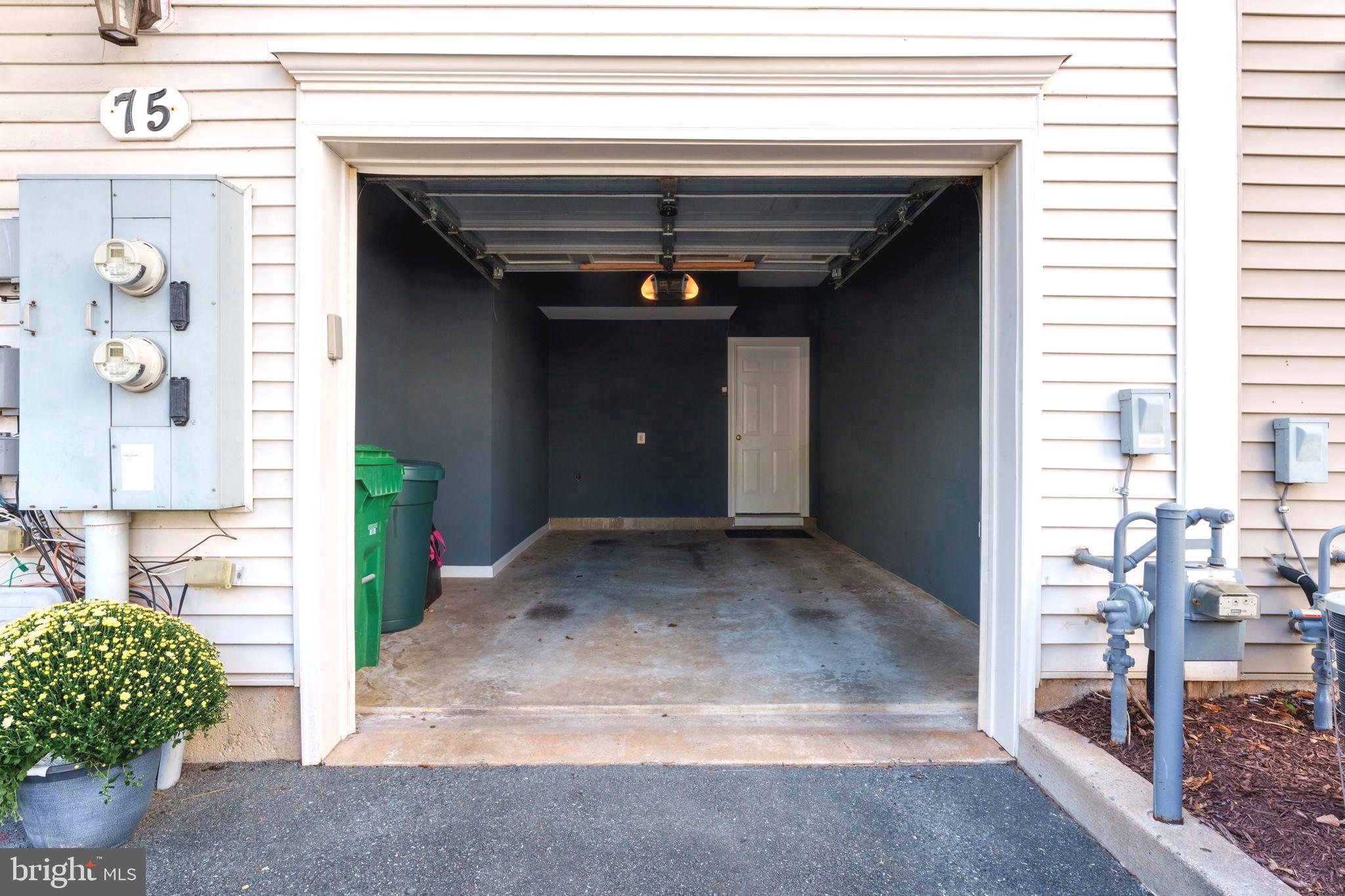 75 Swanton Lane, Unit 200 Gaithersburg, MD 20878 - Photo 21 of 54 a view of living room