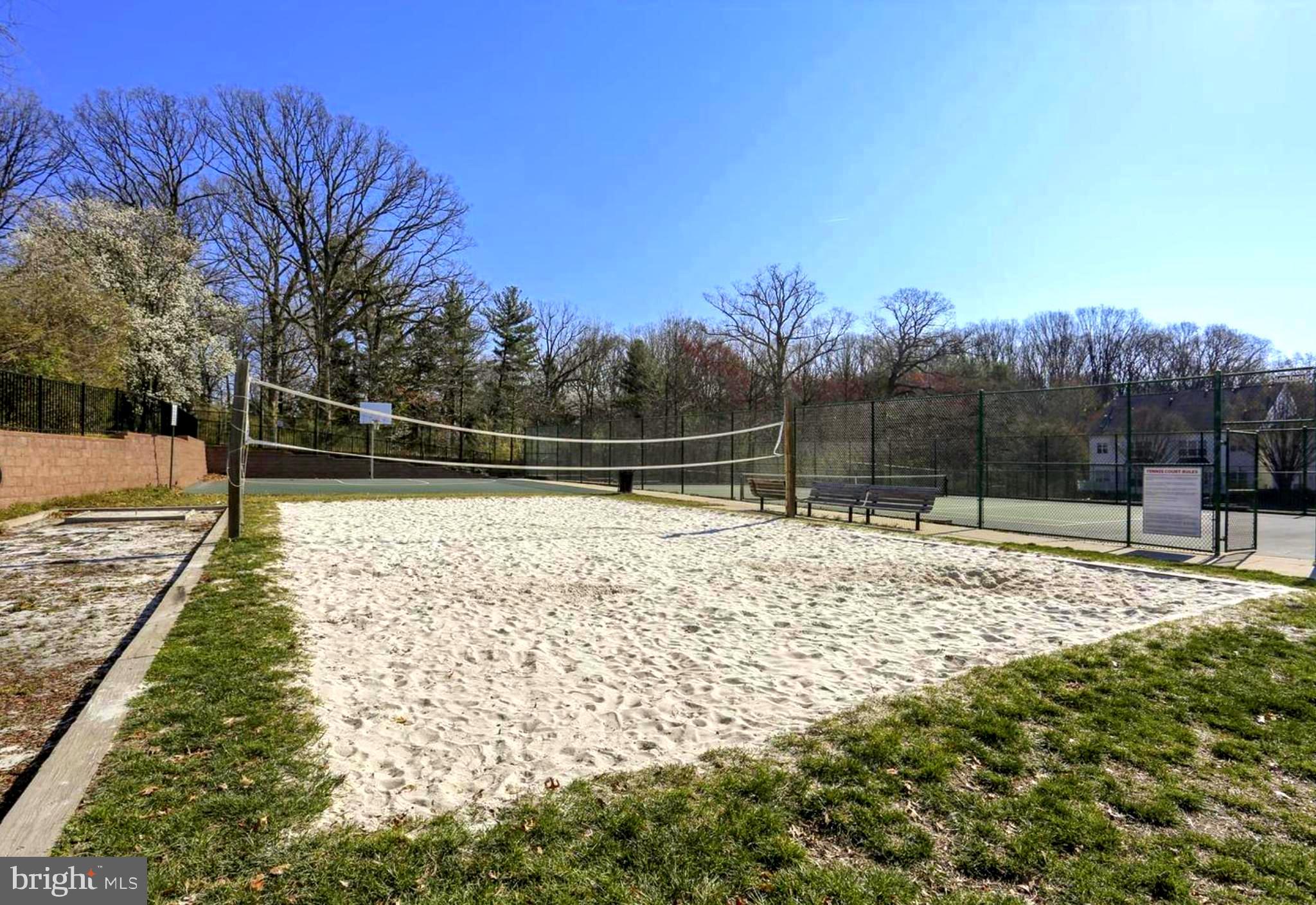 75 Swanton Lane, Unit 200 Gaithersburg, MD 20878 - Photo 34 of 54 a view of a backyard
