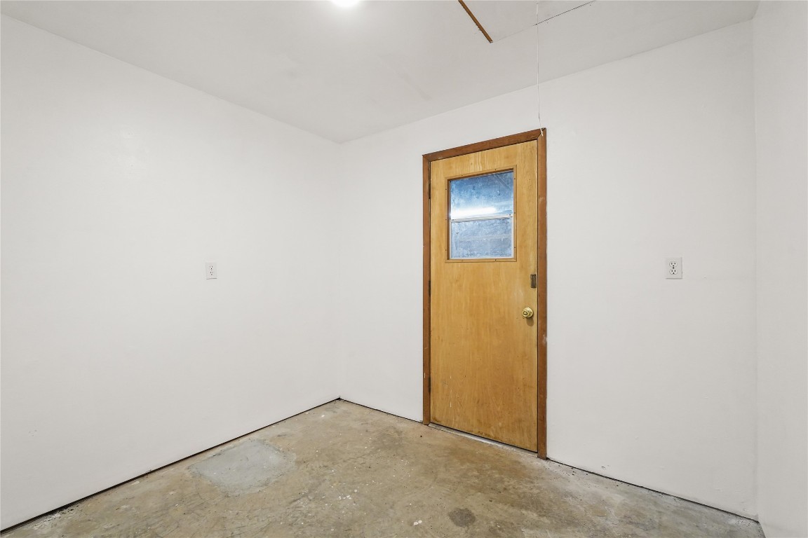 6407 Pleak Road Richmond, TX 77469 - Photo 20 of 22 a view of an empty room