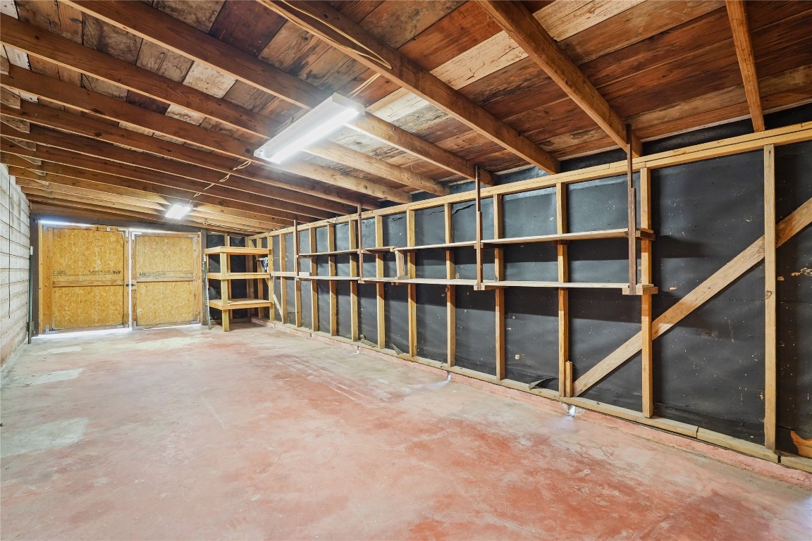 6407 Pleak Road Richmond, TX 77469 - Photo 21 of 22 a view of an empty room with a window