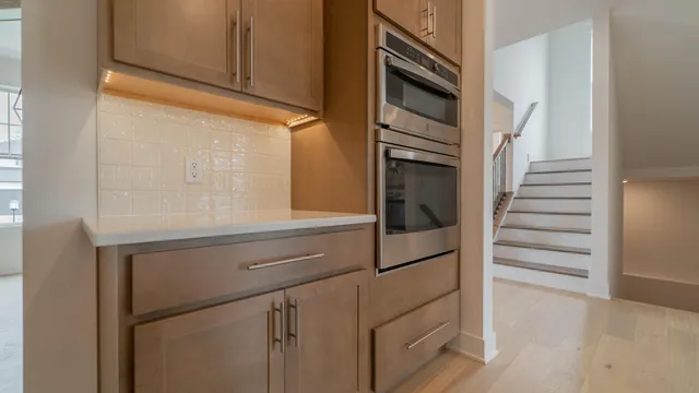 $929,900 | 4805 Princess Drive, Valparaiso, IN 46383