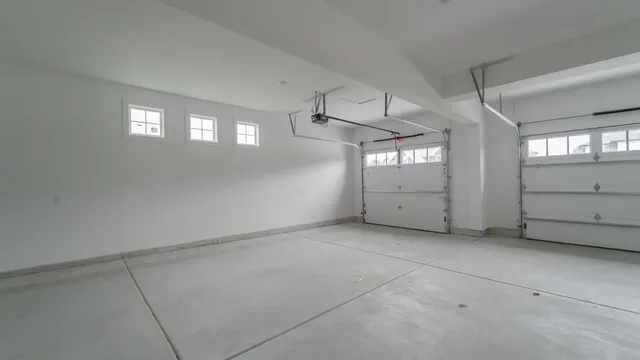 $929,900 | 4805 Princess Drive, Valparaiso, IN 46383