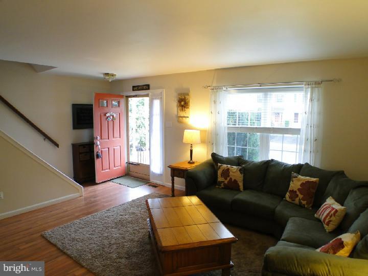 505 Ward Road Brookhaven, PA 19015 - Photo 3 of 25 Living Room