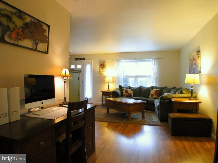 505 Ward Road Brookhaven, PA 19015 - Photo 6 of 25 Dining Room