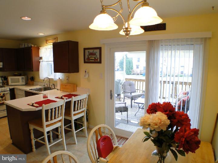 505 Ward Road Brookhaven, PA 19015 - Photo 9 of 25 Kitchen