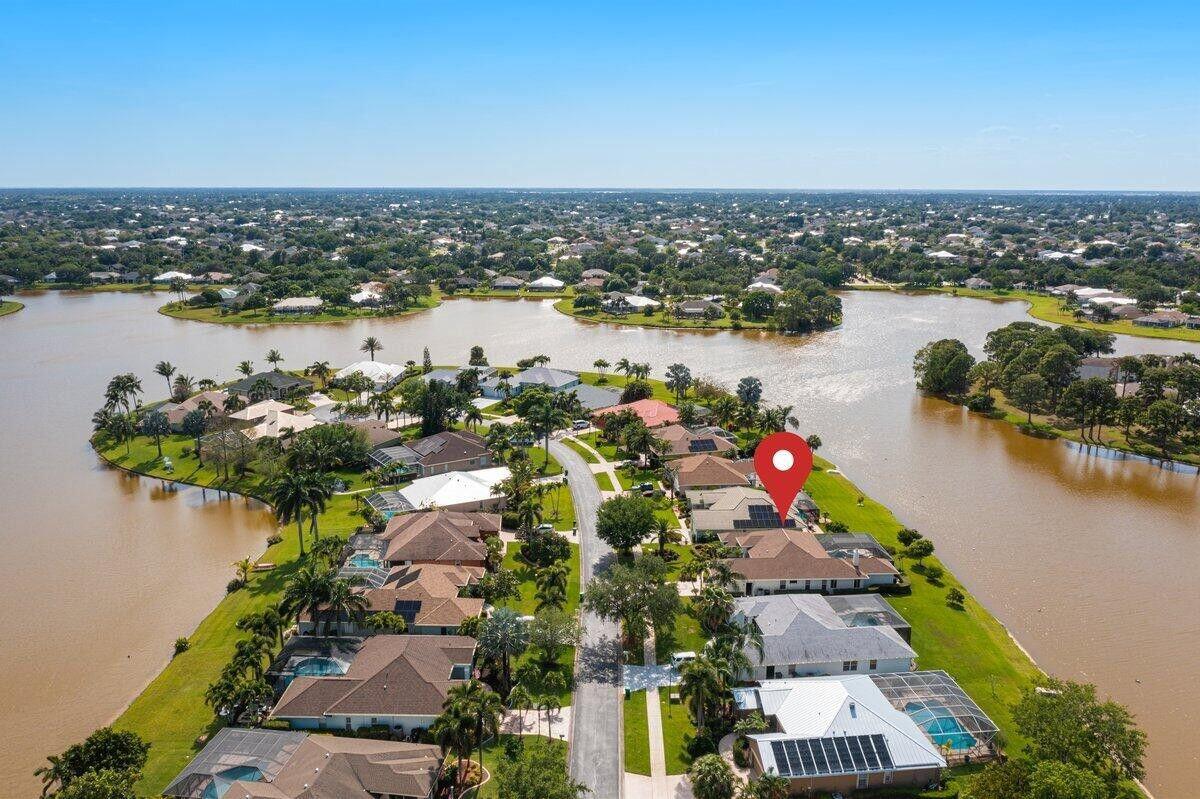 212 Southwest Whitewood Drive Port St. Lucie, FL 34953 - Photo 4 of 26 a view of a city