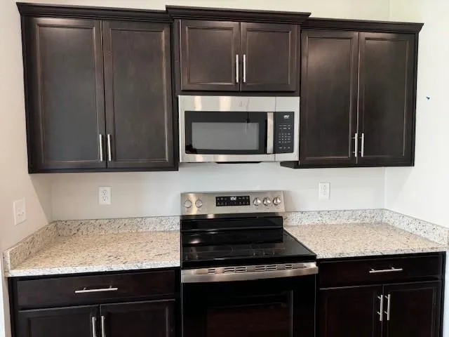 $1,999 | 328 A Mountain Boulevard South, Unit 5, Jasper, GA 30143