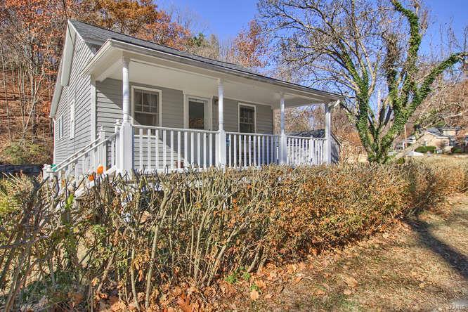 69 Mill Street Elsah, IL 62028 - Photo 1 of 35 Gallery Image 1