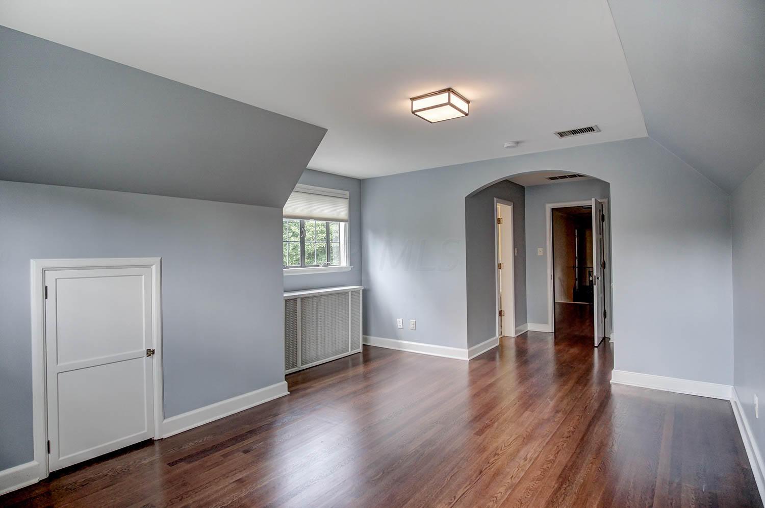 2297 Fairfax Road Columbus, OH 43221 - Photo 27 of 40