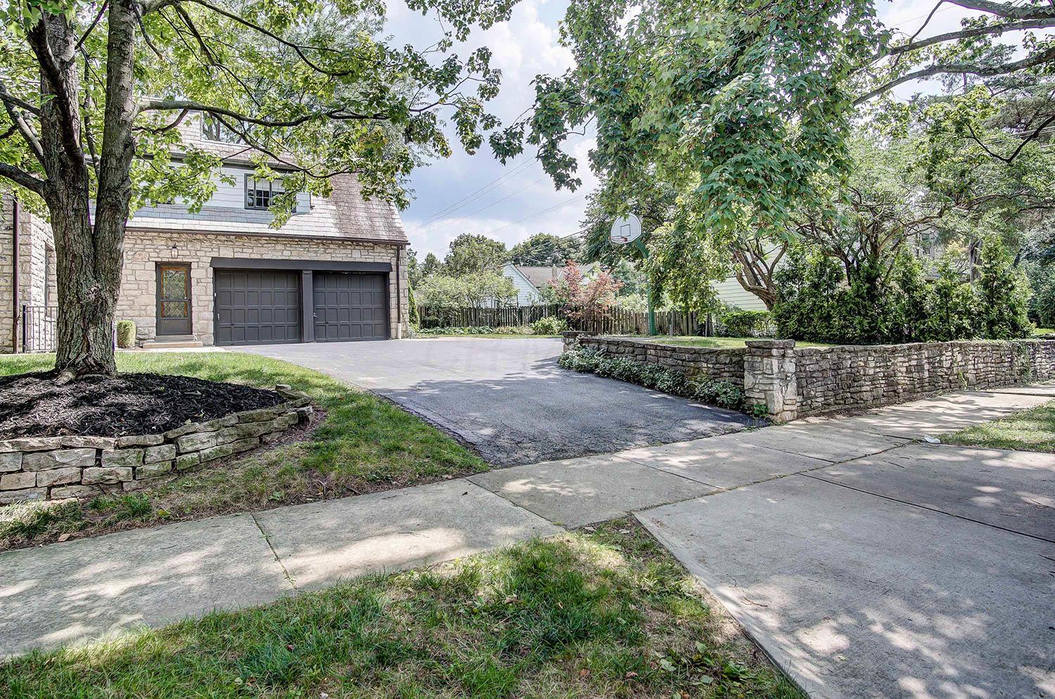 2297 Fairfax Road Columbus, OH 43221 - Photo 39 of 40