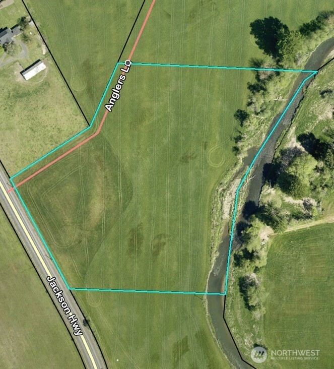 116 Anglers Lane Chehalis, WA 98532 - Photo 4 of 27 a picture of a tennis court