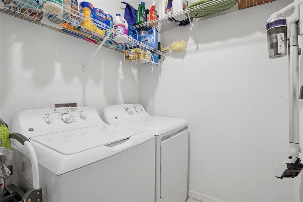 1718 Red Loop Lakeland, FL 33801 - Photo 13 of 25 a utility room with dryer and washer