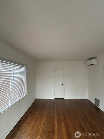 $3,250 | 838 Northwest 54th Street, Seattle, WA 98107