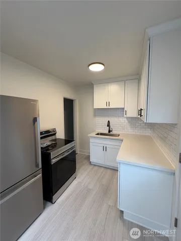 $3,250 | 838 Northwest 54th Street, Seattle, WA 98107