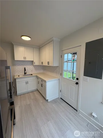 $3,250 | 838 Northwest 54th Street, Seattle, WA 98107