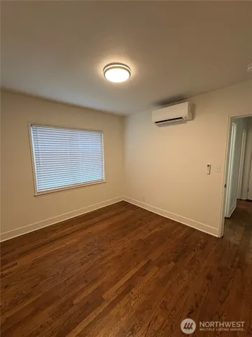 $3,250 | 838 Northwest 54th Street, Seattle, WA 98107