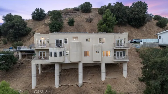 $1,159,000 | 8350 Hillcroft Drive, West Hills, CA 91304