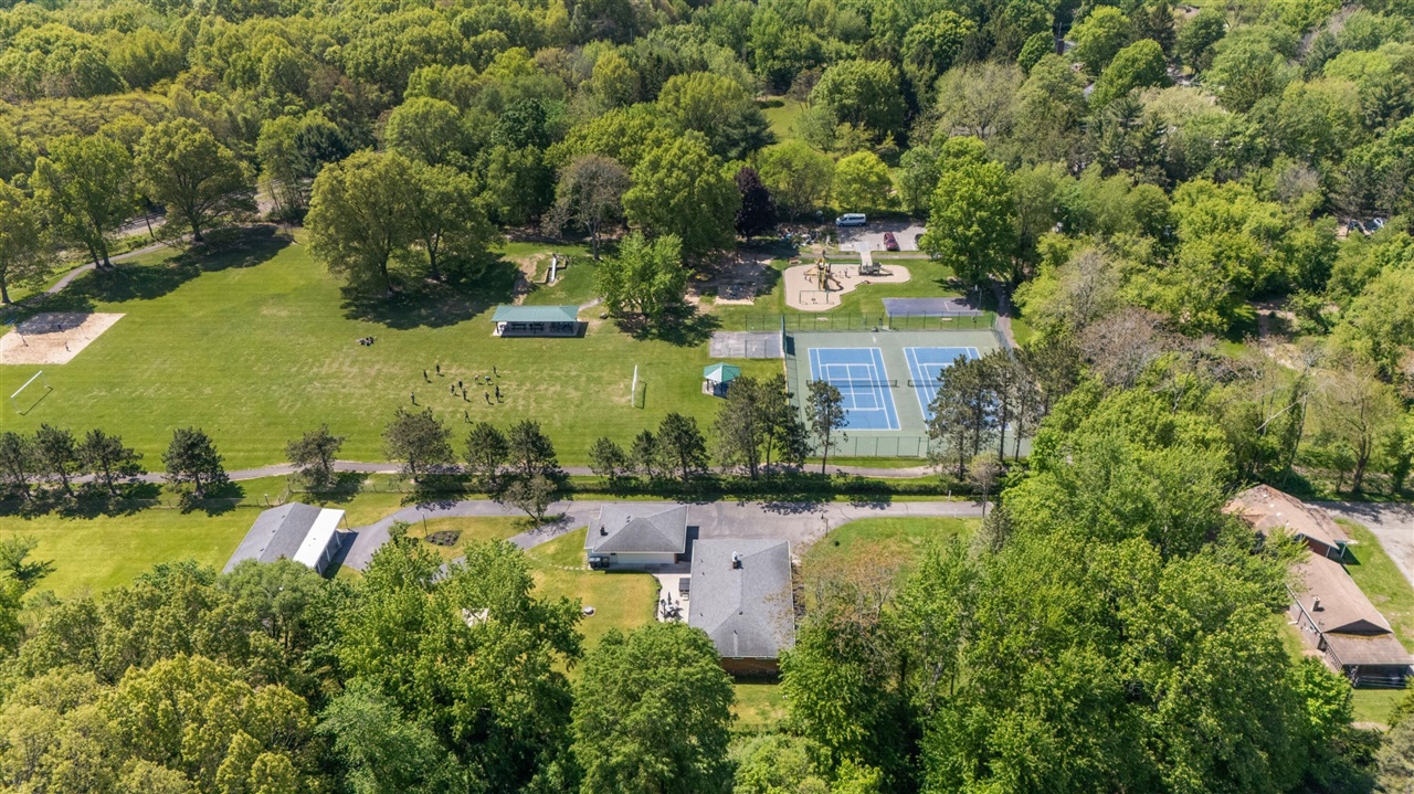 2225 Maple Path St. Joseph, MI 49085 - Photo 54 of 58