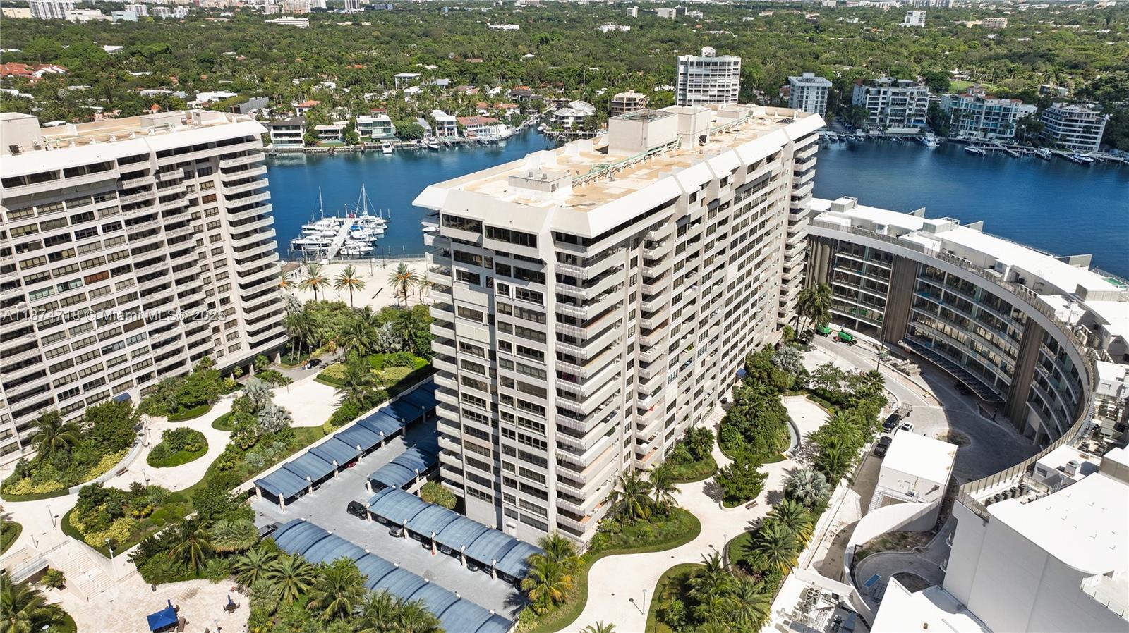 3 Grove Isle Drive, Unit C1108 Miami, FL 33133 - Photo 28 of 30 a roof view covered with water view