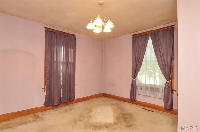 $1,000 | 516 South 16th Street, Belleville, IL 62220