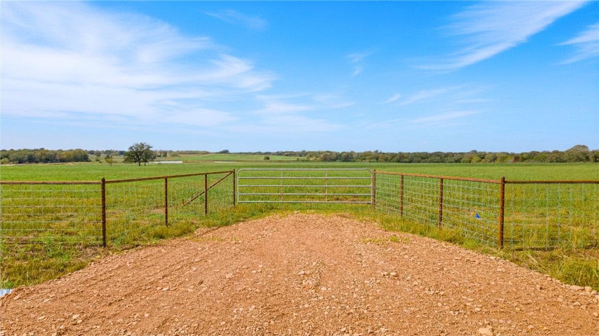 0 Armstrong Derry Road Waelder, TX 78959 - Photo 3 of 13