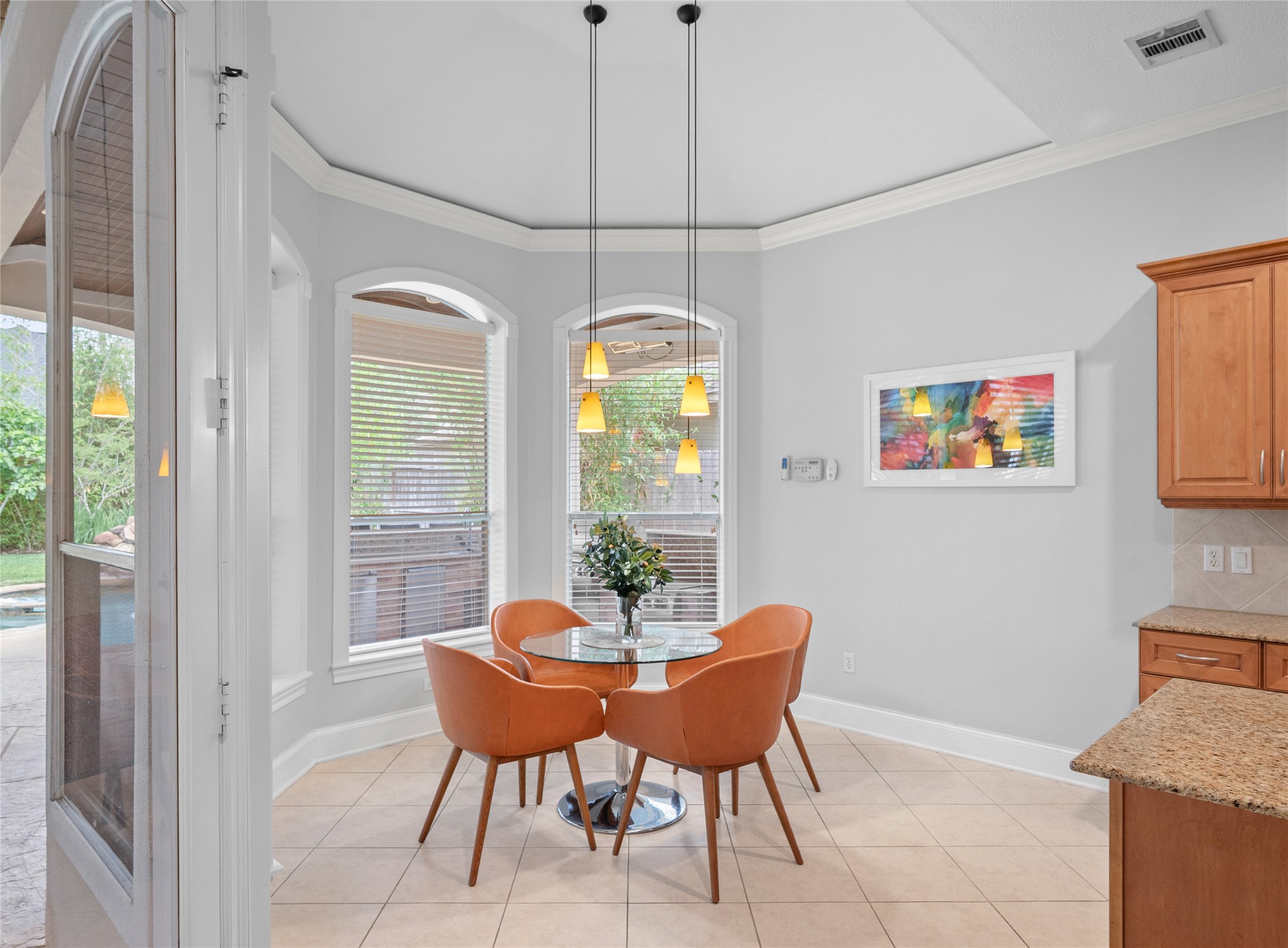 13622 Ashley Run Houston, TX 77077 - Photo 13 of 39 Large breakfast area with awesome views