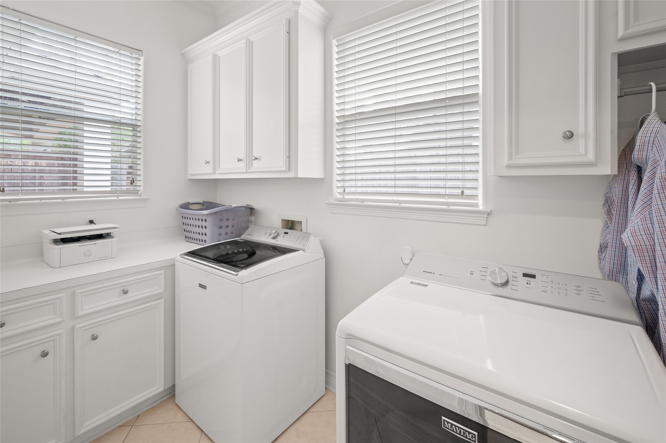 13622 Ashley Run Houston, TX 77077 - Photo 14 of 39 Large laundry room off of the kitchen