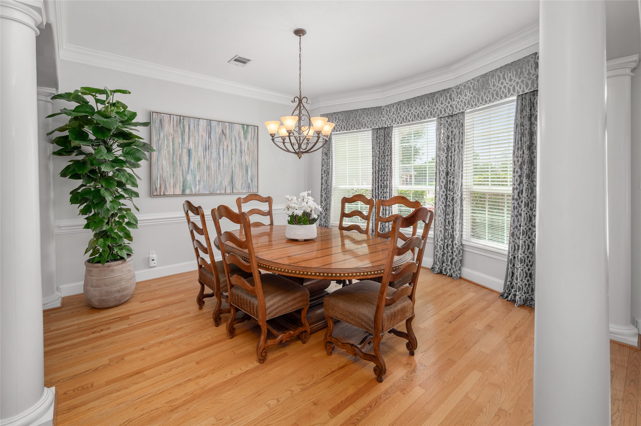 13622 Ashley Run Houston, TX 77077 - Photo 5 of 39 Curtains will stay with the home