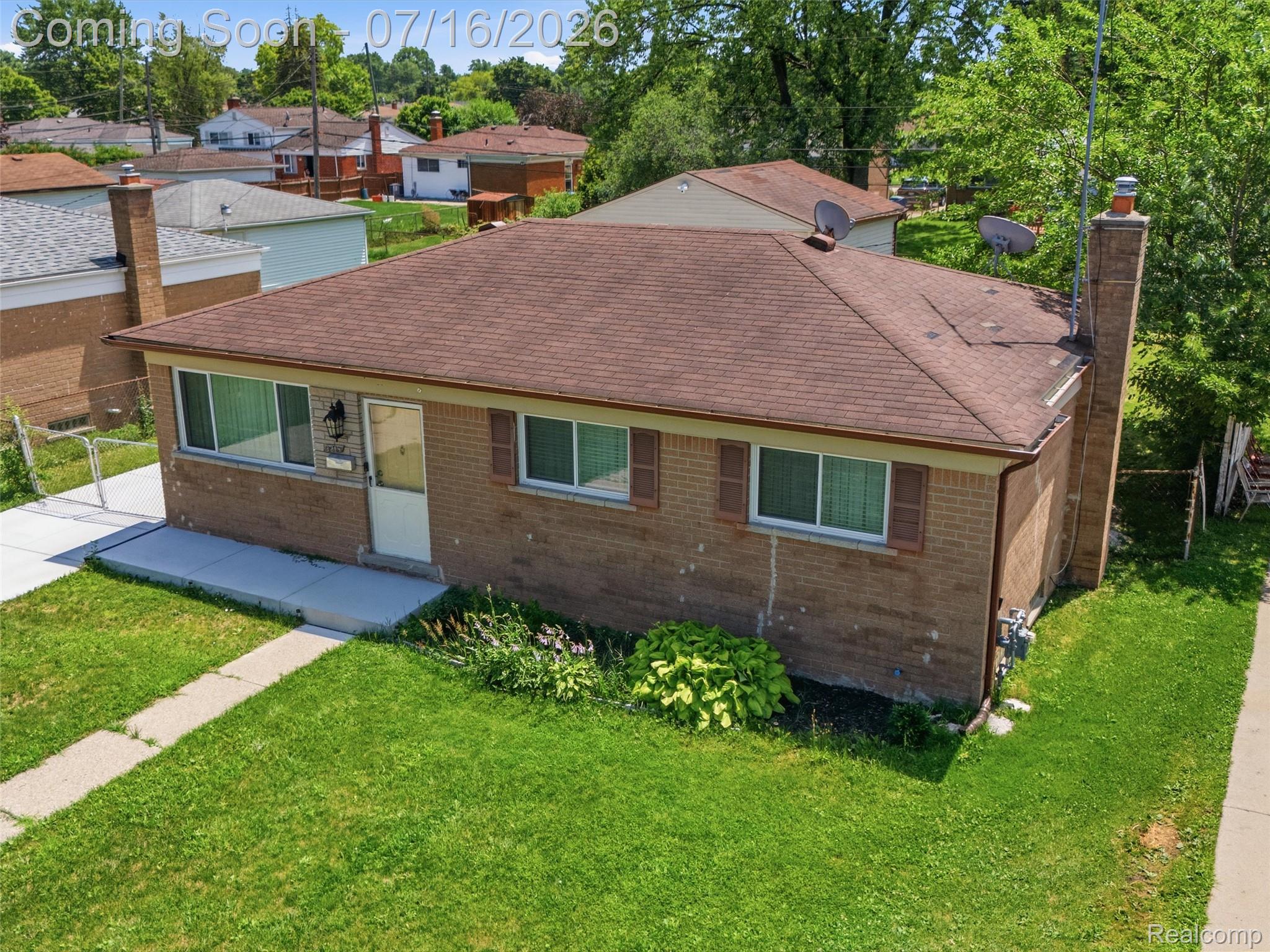 3218 East 14 Mile Road Warren, MI 48092 - Photo 3 of 26 10-DJI_20260708140453_0476_D.jpg