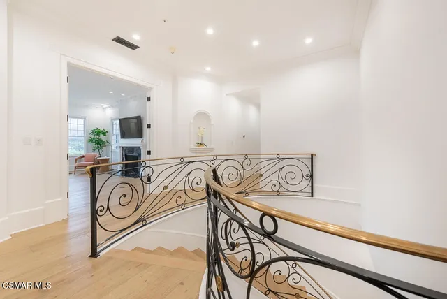 $5,749,000 | 508 West Stafford Road, Thousand Oaks, CA 91361