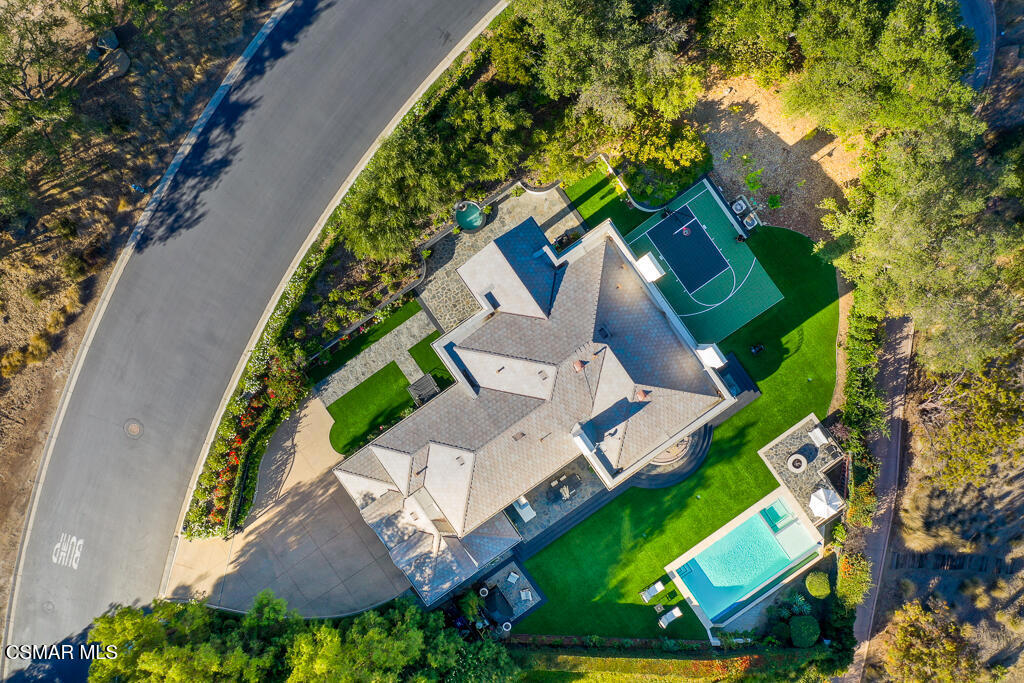 508 West Stafford Road Thousand Oaks, CA 91361 - Photo 30 of 35 an aerial view of a house