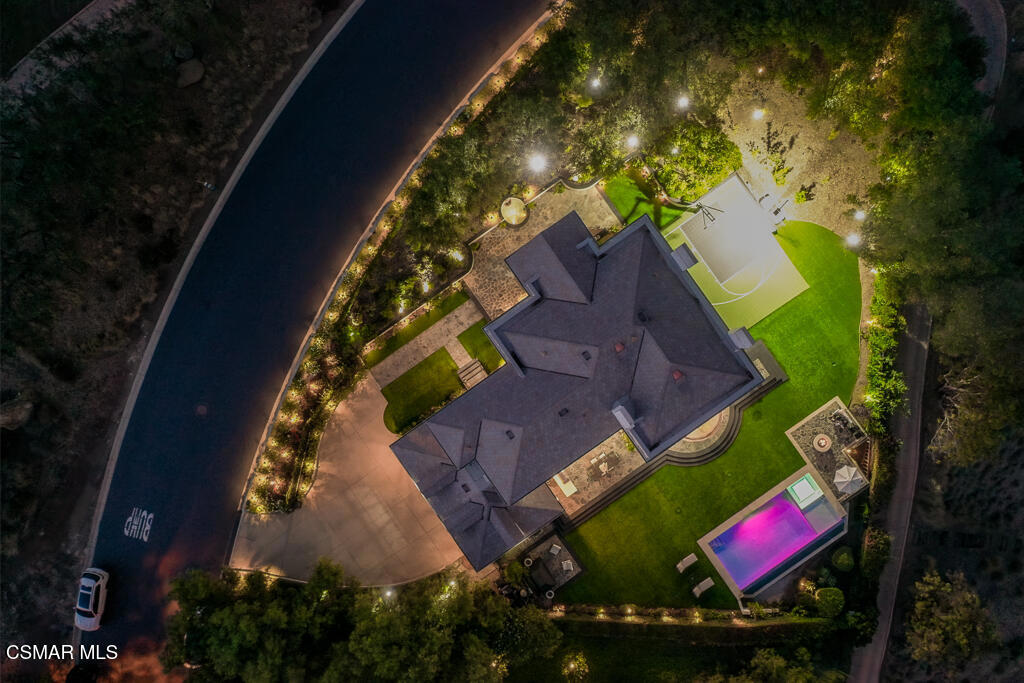 508 West Stafford Road Thousand Oaks, CA 91361 - Photo 32 of 35 an aerial view of a house