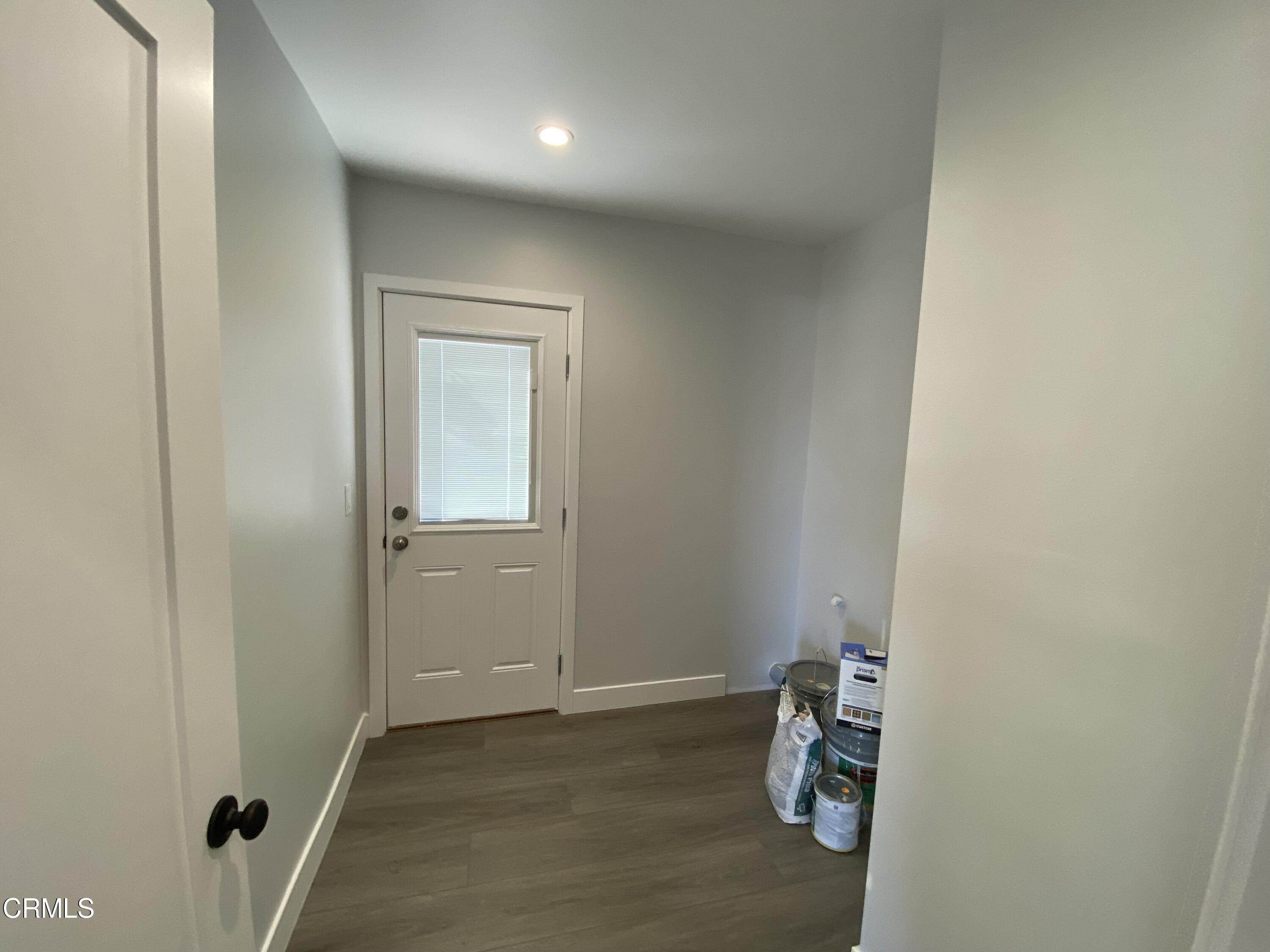 4931 Refsing Place Oxnard, CA 93033 - Photo 10 of 16 a view of room with closet