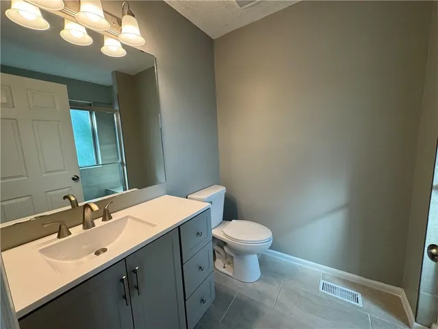 $259,000 | 7806 Troup Avenue, Kansas City, KS 66112