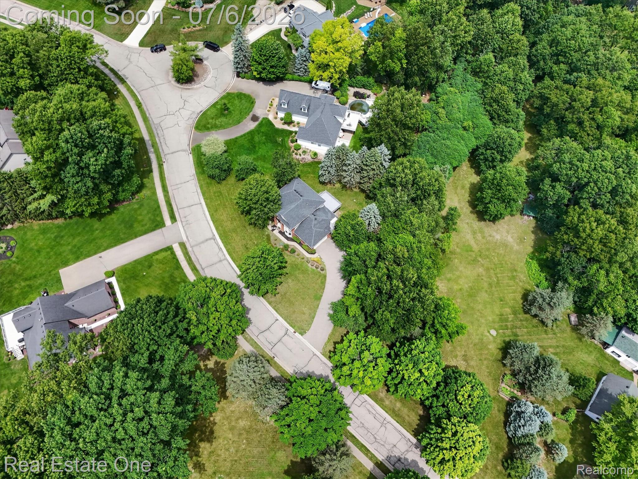 9610 Forest Ridge Drive Clarkston, MI 48348 - Photo 66 of 77 73-9610-Forest-Ridge-Dr-Village-of-Clarkston-MI-48348-WindowStill.jpg
