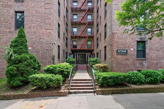 $350,000 | 83-30 98th Street, Unit 5A | Forest Park
