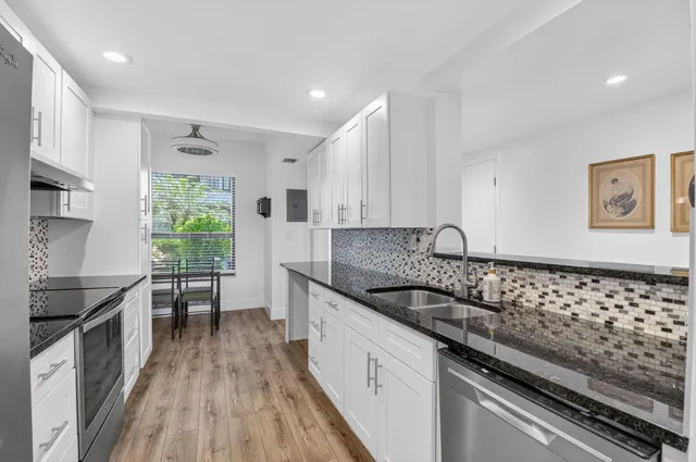 $3,850 | 830 Greensward Court, Unit 107H, Delray Beach, FL 33445